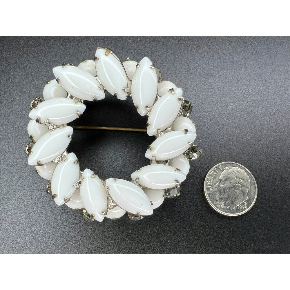 Vintage Milk Glass Marquise Cabochon Wreath Brooch Silver Tone Pin